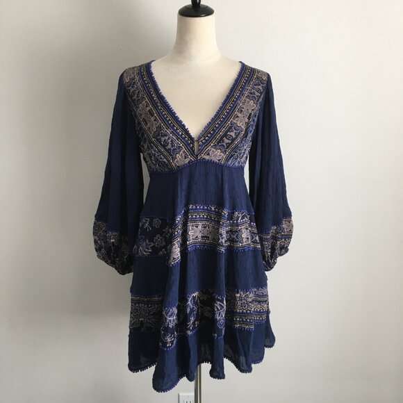 FREE PEOPLE Blue MultiColor Mixed Fabric Applique Long Sleeve Boheme Dress - Picture 4 of 11